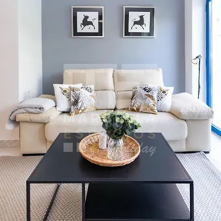 Luxury Duplex 106 Close To The アパート