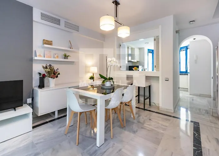 Luxury Duplex 106 Close To The