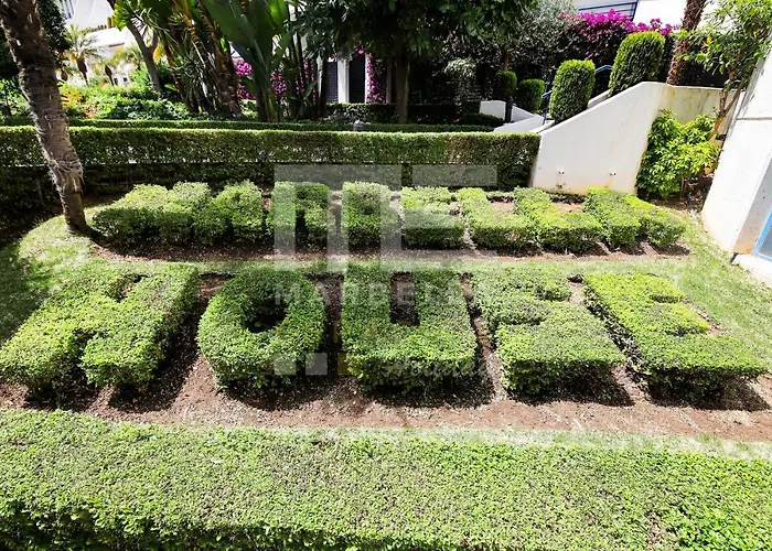 Luxury Duplex 106 Close To The