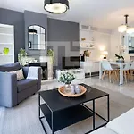 Luxury Duplex 106 Close To The 아파트 *